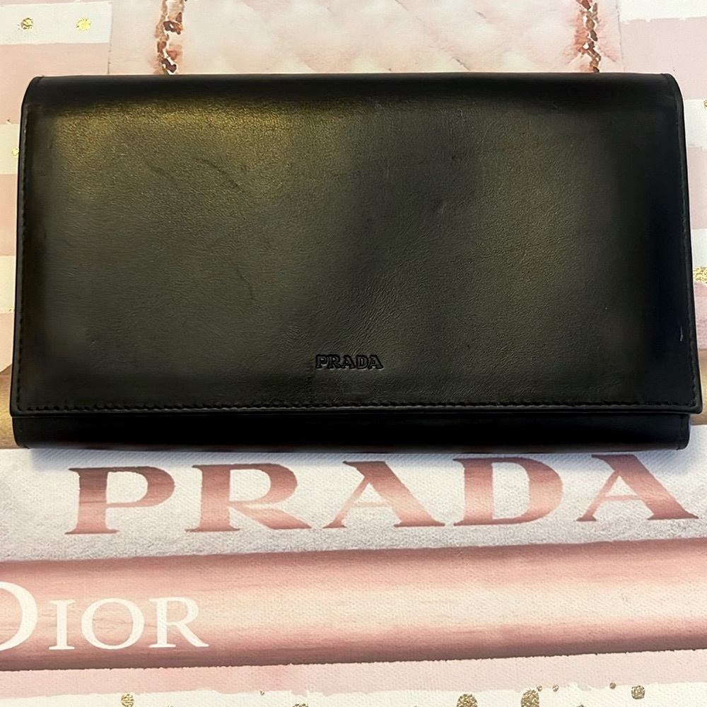 PRADA VITELLI NERO BLACK LEATHER CLASSIC TIMELESS WALLET